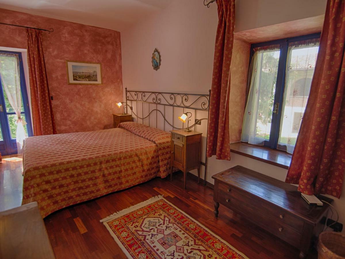 B&B Il Sole Delle Rive Sinio Εξωτερικό φωτογραφία