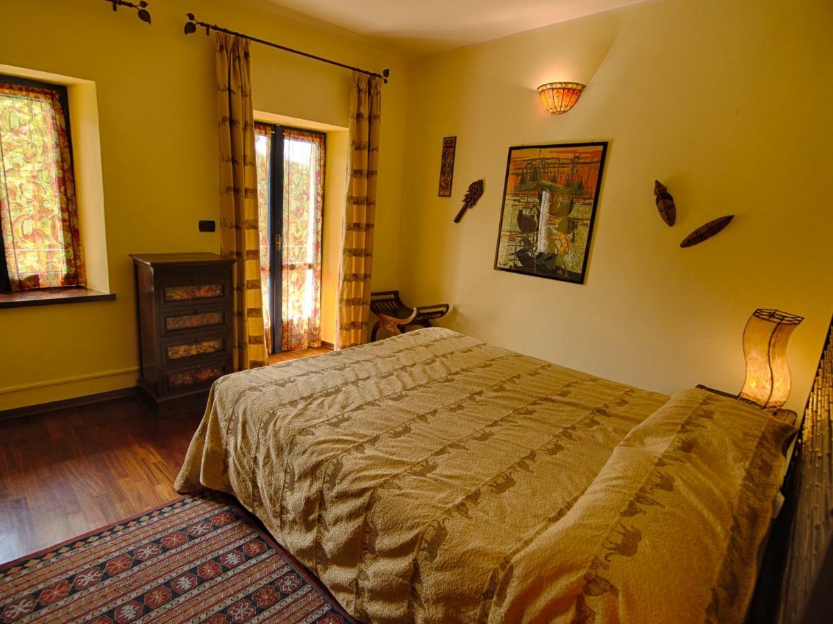B&B Il Sole Delle Rive Sinio Εξωτερικό φωτογραφία